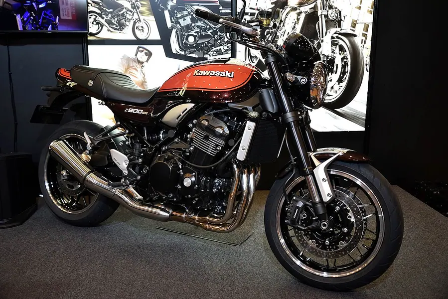 Фото Kawasaki Z900RS 2024