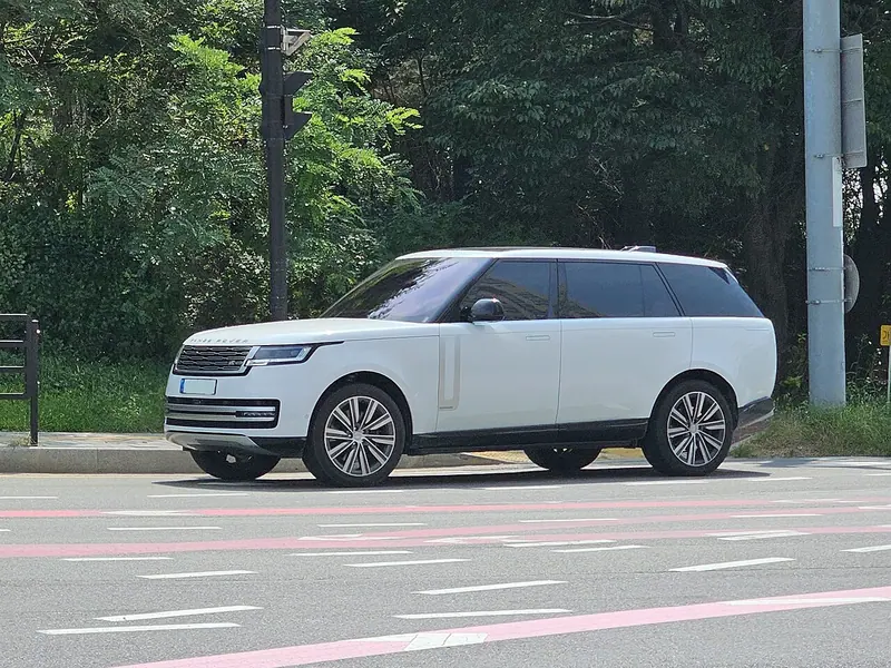 Фото RANGE ROVER Range Rover LWB 2025