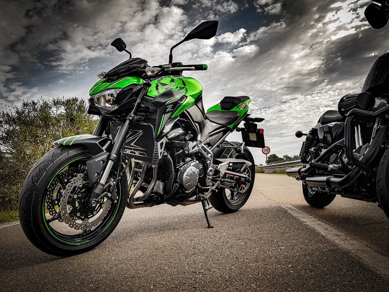 Фото Kawasaki Z900 2021