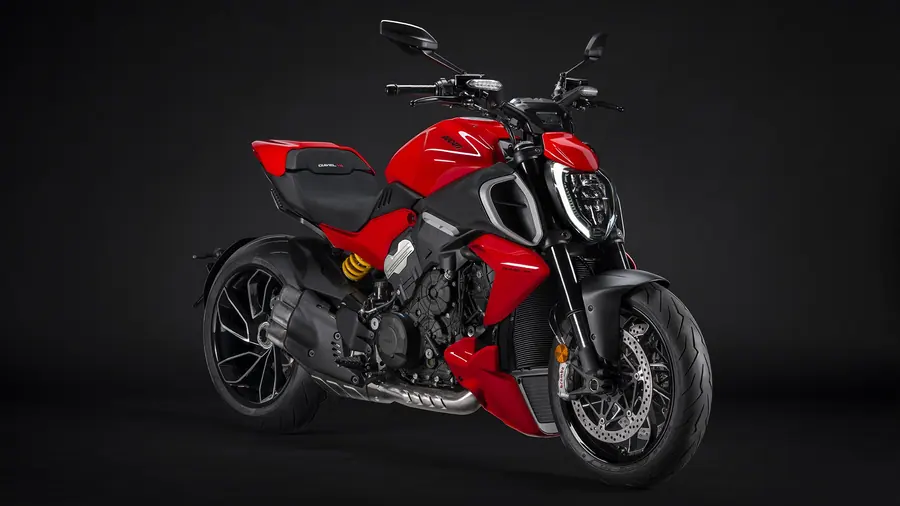 Фото Ducati Diavel 2021