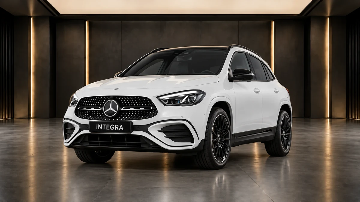Студийная визуализация MERCEDES-BENZ AMG GLA SUV 2024