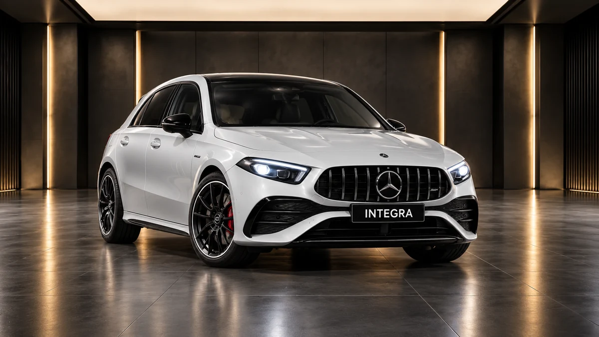 Студийная визуализация MERCEDES-BENZ AMG A 35 Hatchback 2023