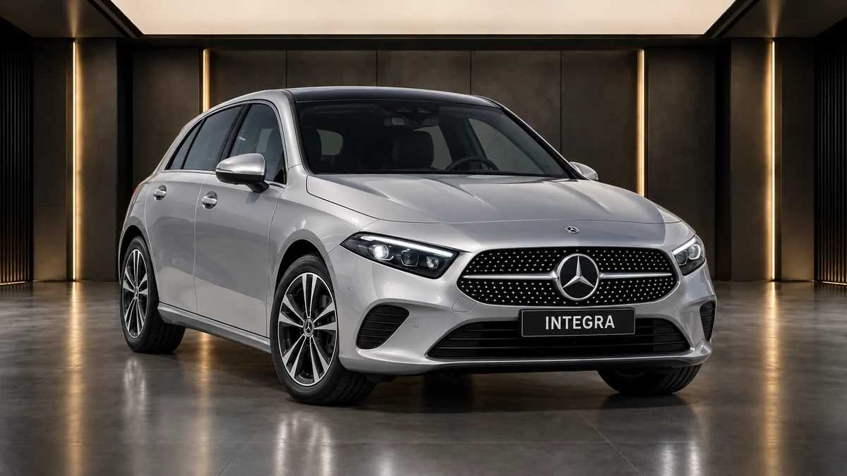 Студийная визуализация MERCEDES-BENZ A-Class Hatchback 2023