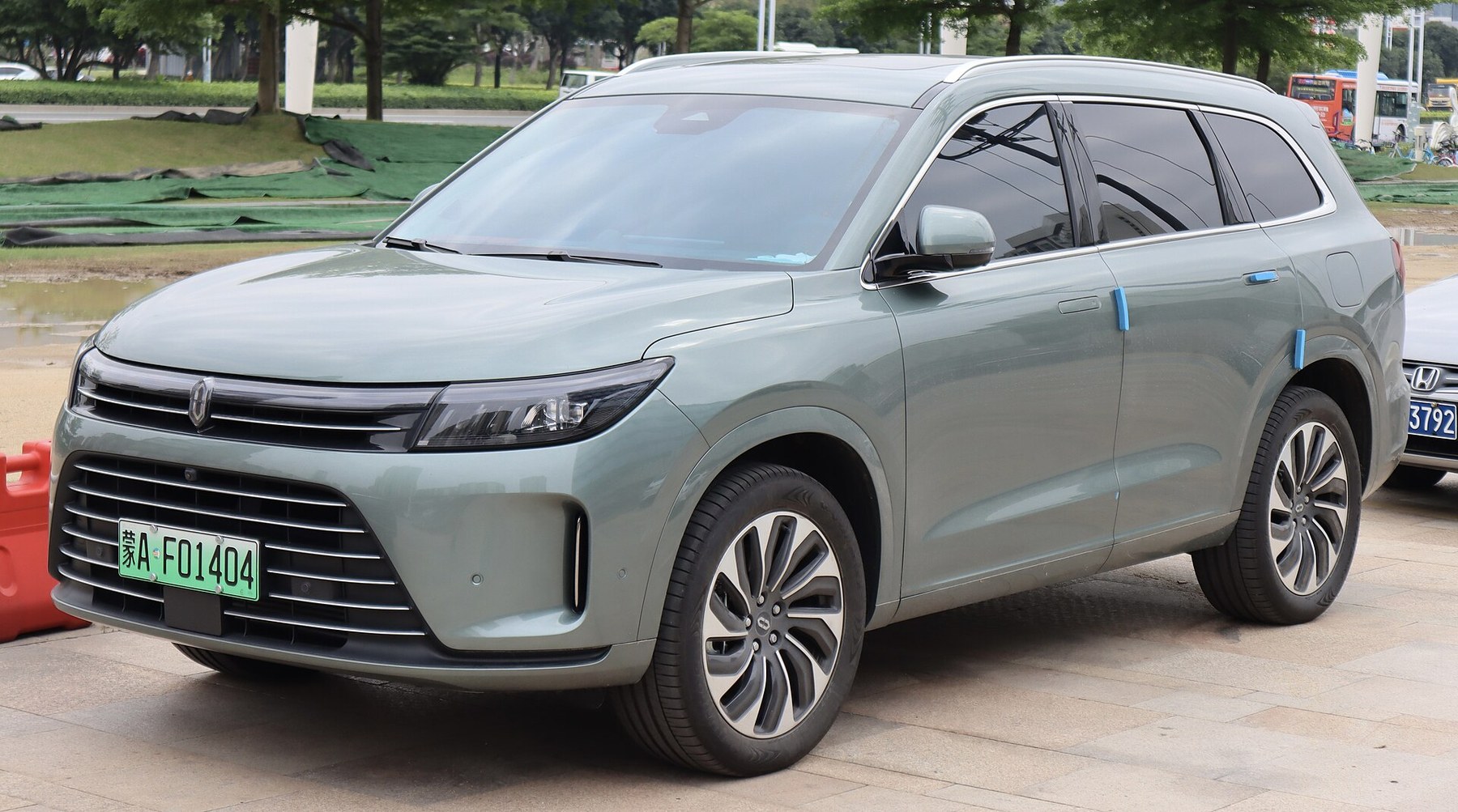 AITO M7 2022 - вид спереди для выбора лекал PPF автомобиля
