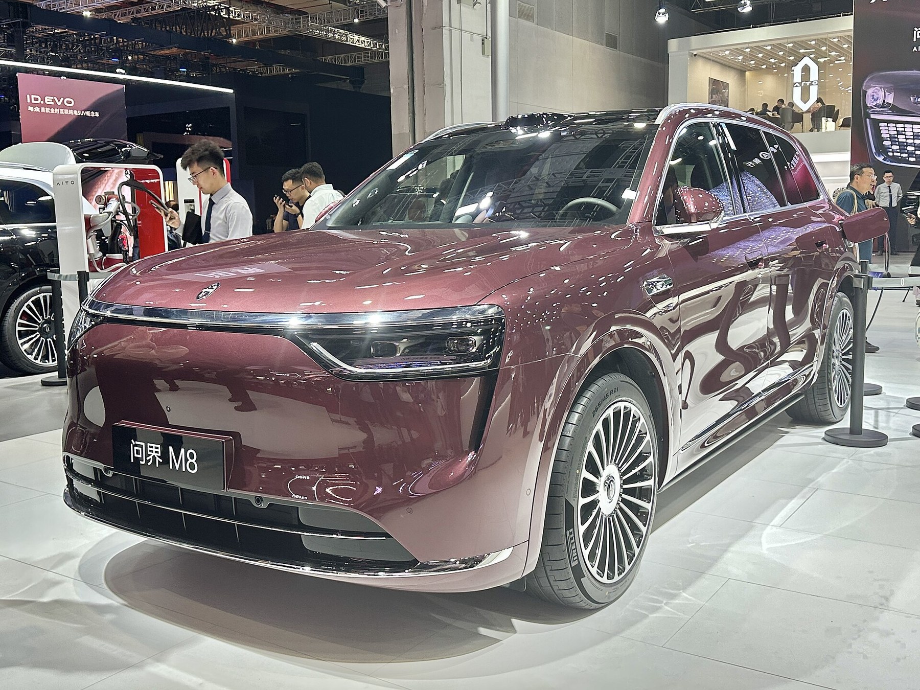 AITO M8 2025 - вид спереди для выбора лекал PPF автомобиля