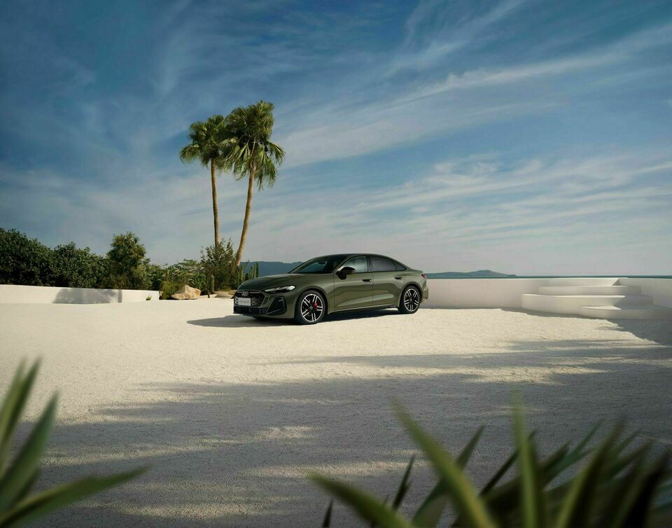 Audi A5L Sedan 2025: фото модельного ряда; комплектация и длина кузова могут отличаться