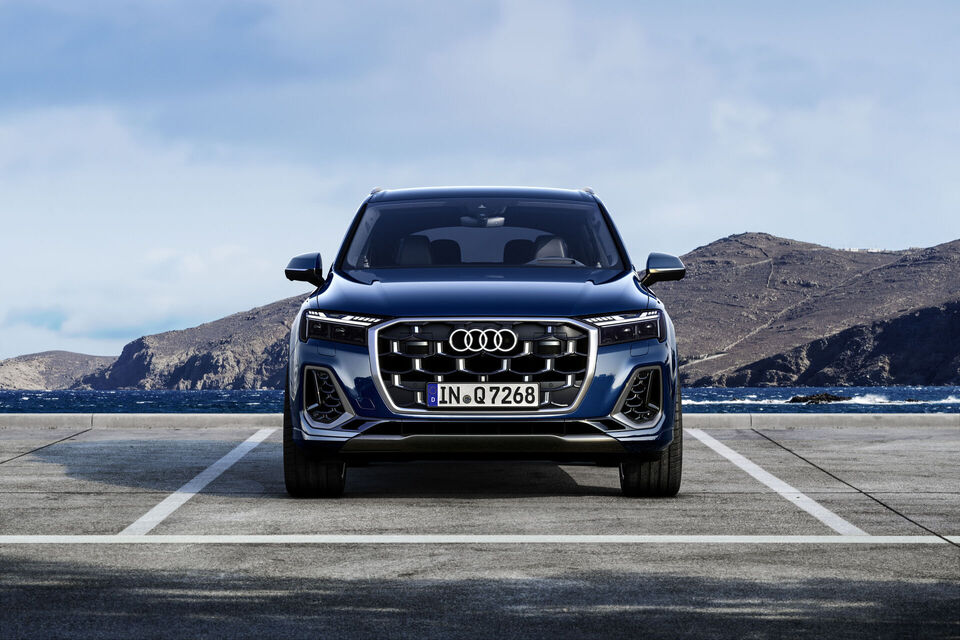 Audi Q7 2024: фото модельного ряда; комплектация и длина кузова могут отличаться