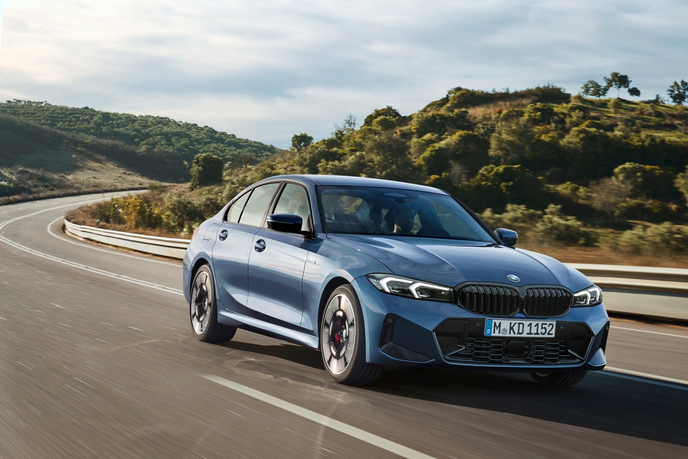 BMW 3 Series Touring 2024 - вид спереди для выбора лекал PPF автомобиля