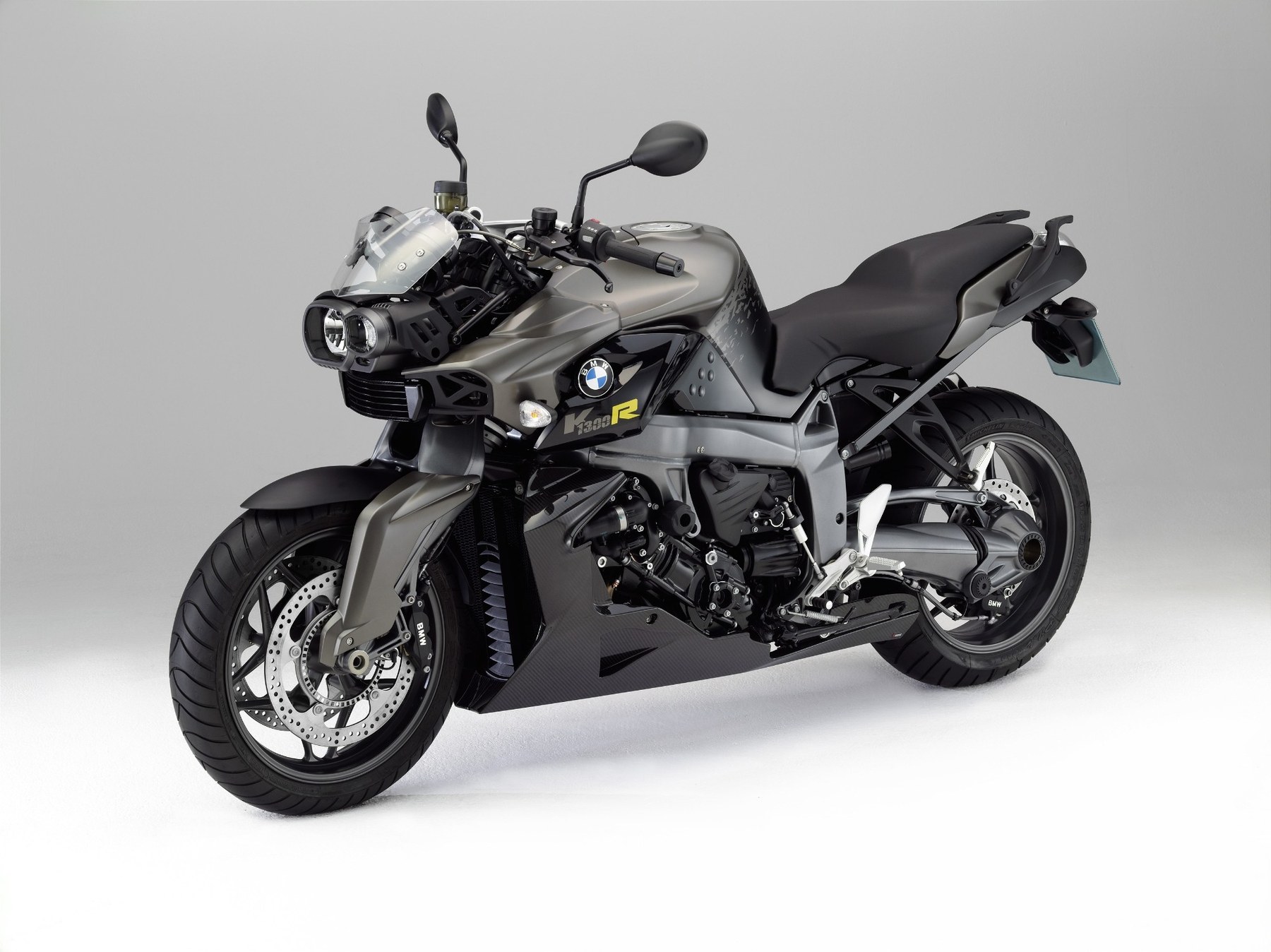 BMW Motorrad K 1300 R 2017 - вид спереди для выбора автомобильных лекал PPF