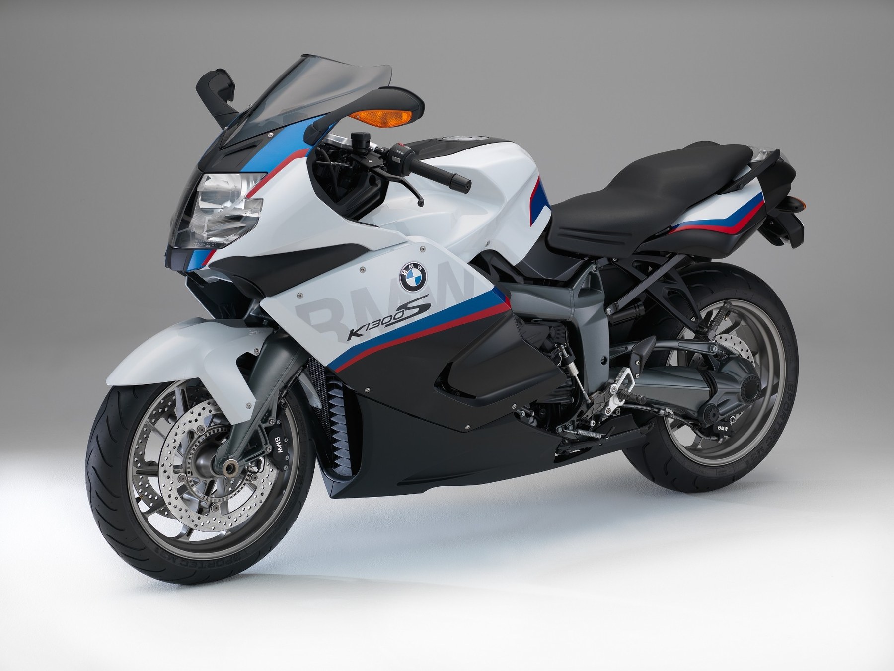 BMW Motorrad K 1300 S 2016 - вид спереди для выбора автомобильных лекал PPF