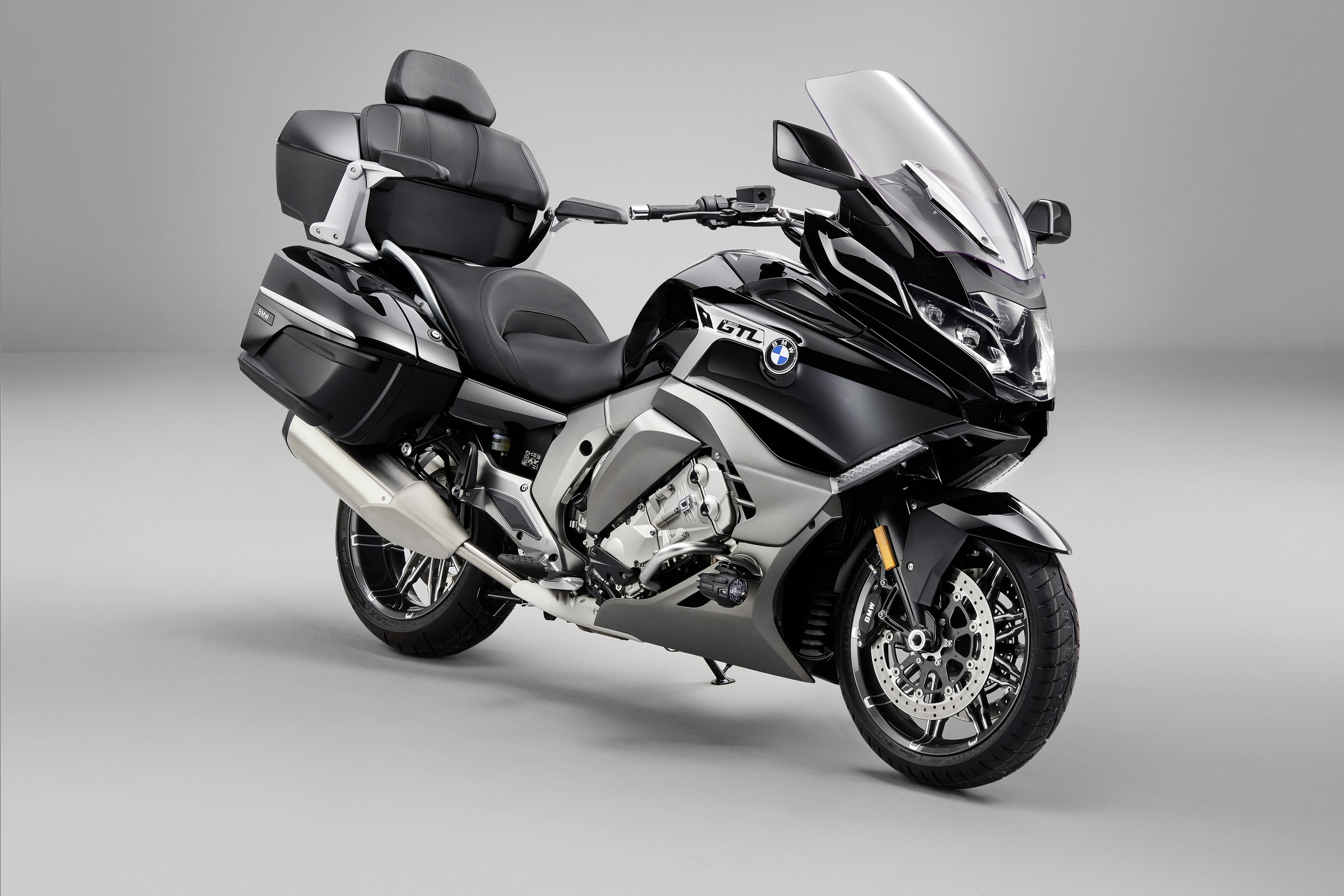 BMW Motorrad K 1600 GTL 2022 - вид спереди для выбора автомобильных лекал PPF