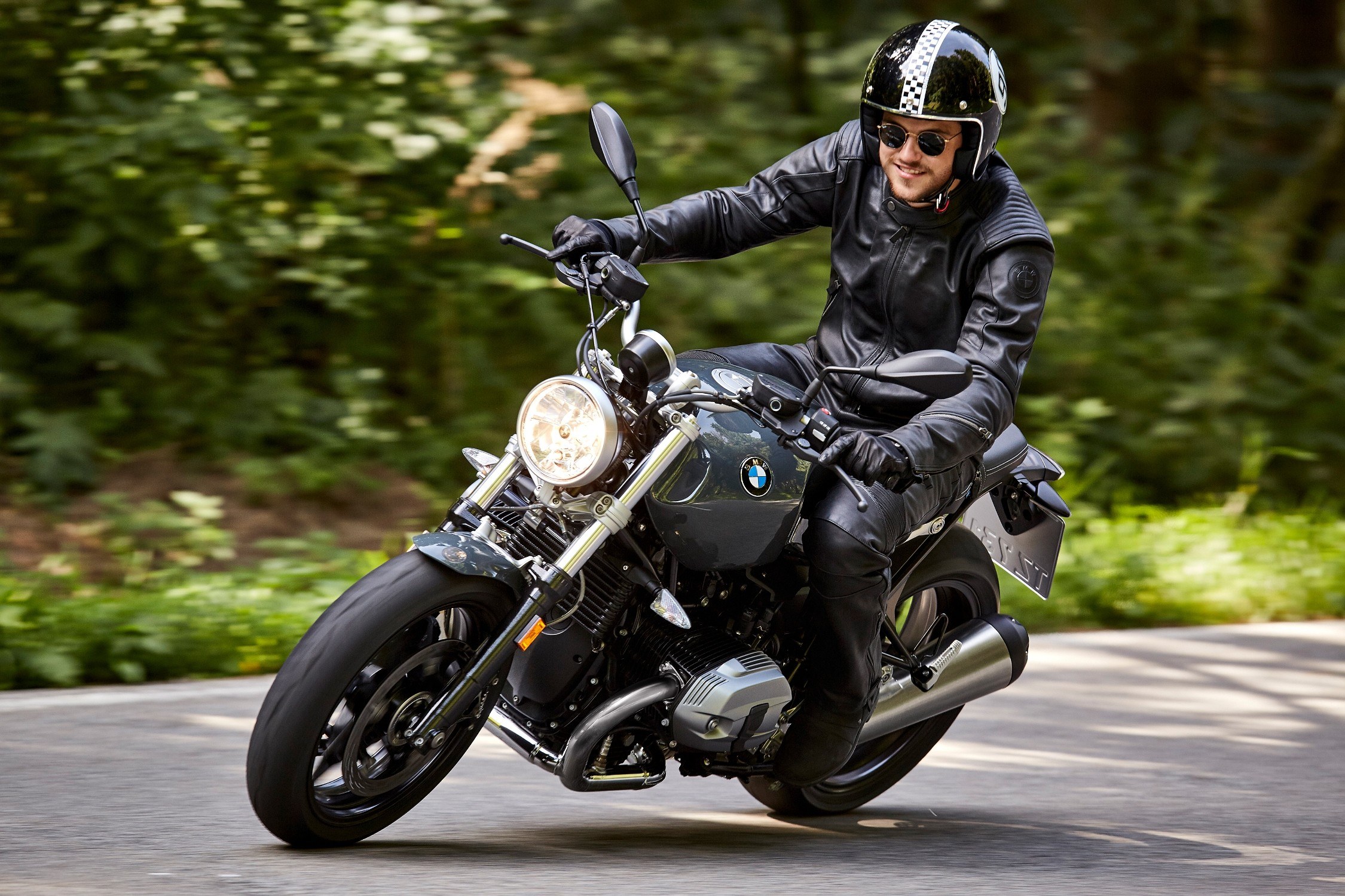 BMW Motorrad R nineT Pure 2019 - вид спереди для выбора автомобильных лекал PPF