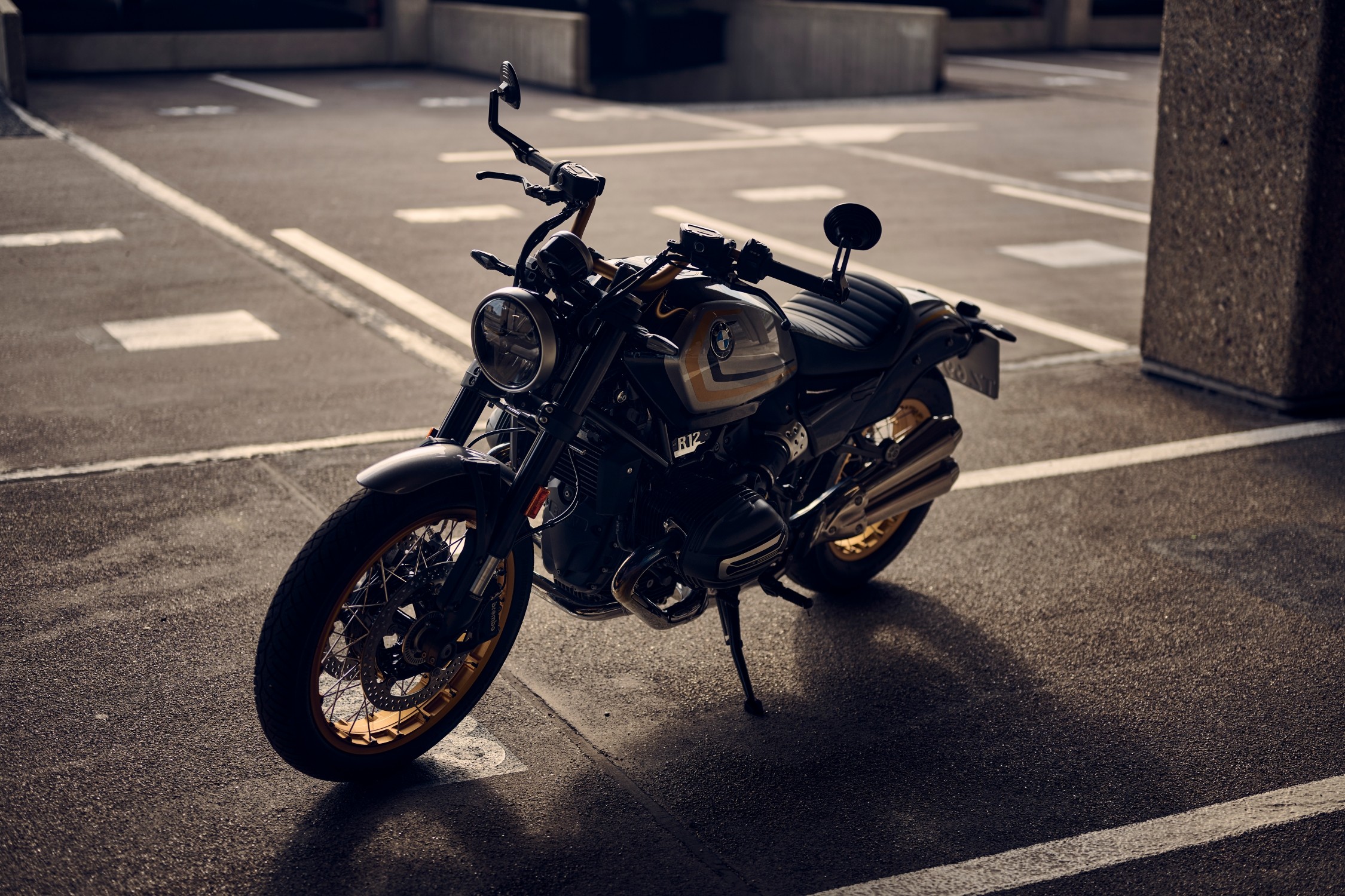 BMW R 12 2025, вид спереди