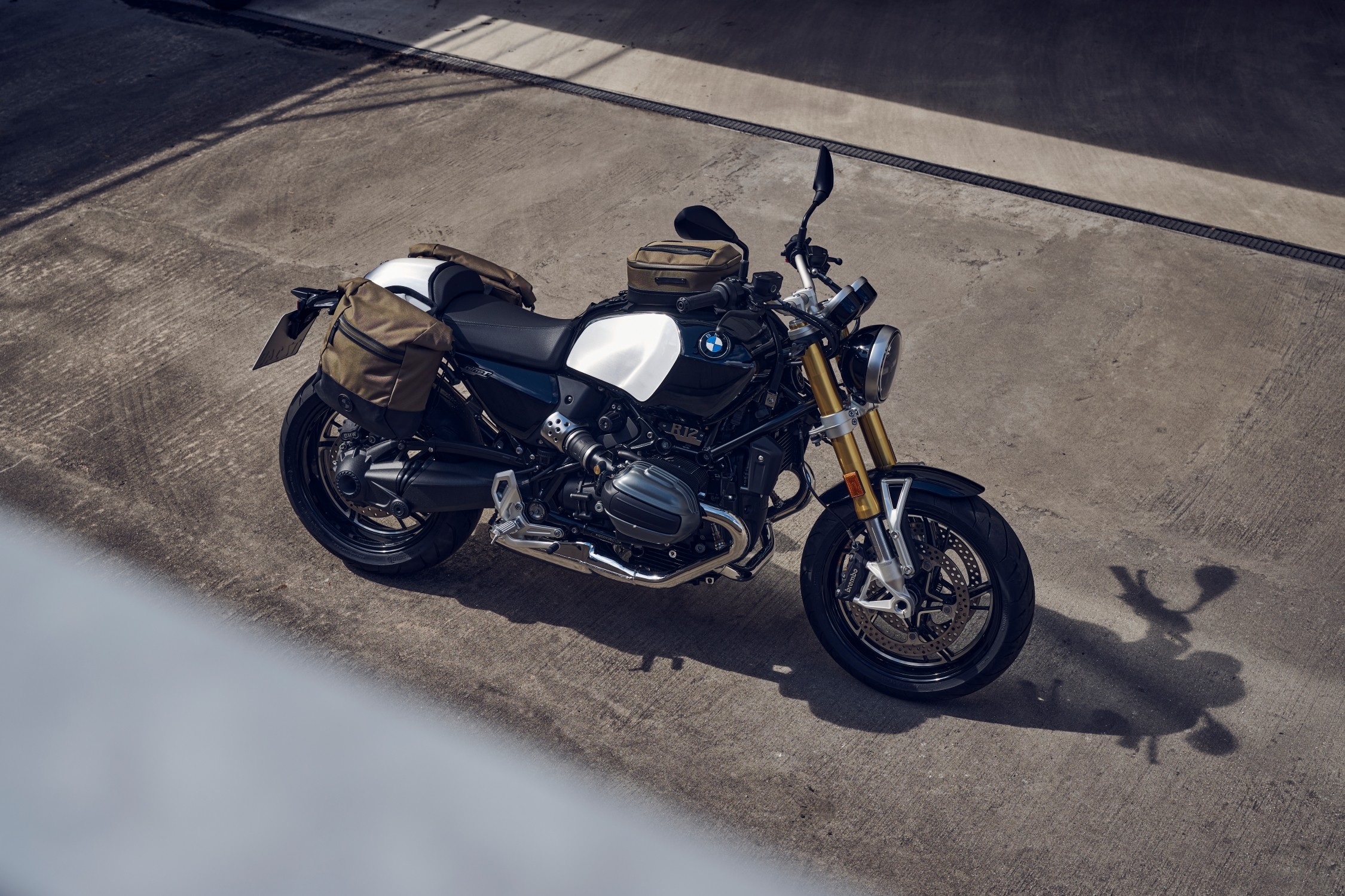BMW R 12 nineT 2025, вид спереди