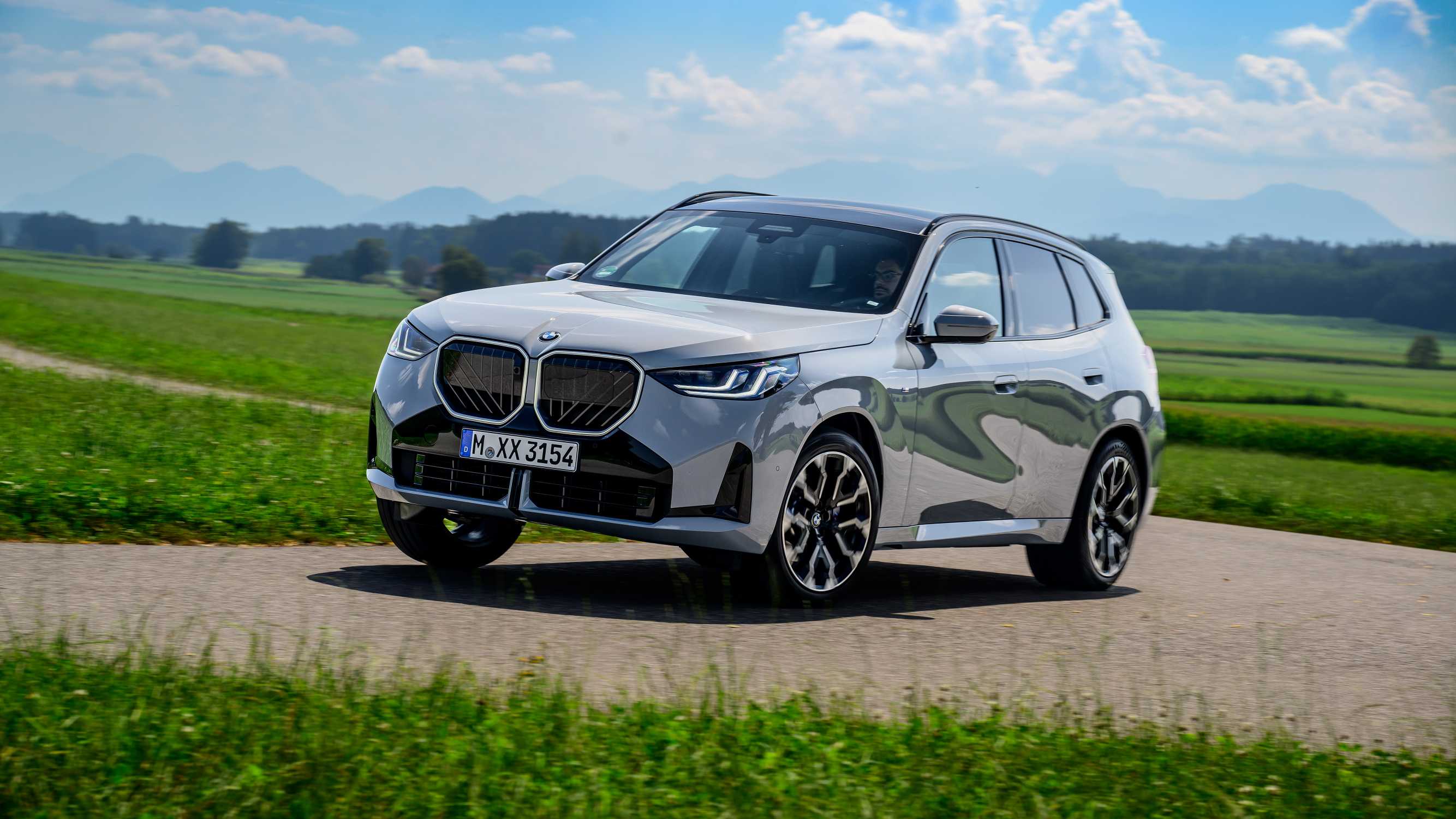 BMW X3 2025 - вид спереди для выбора лекал PPF автомобиля