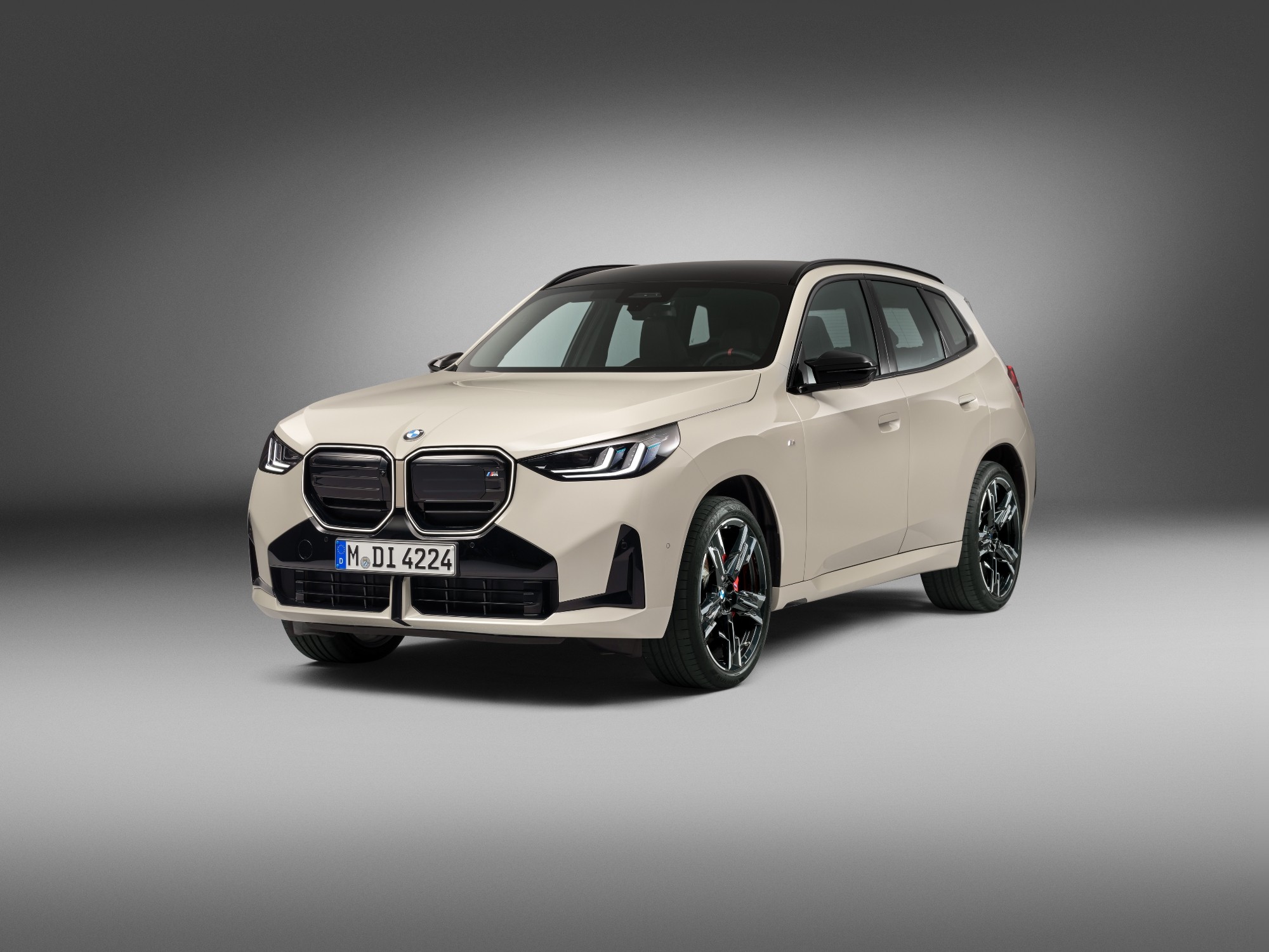 BMW X3 2025 - вид спереди для выбора лекал PPF автомобиля