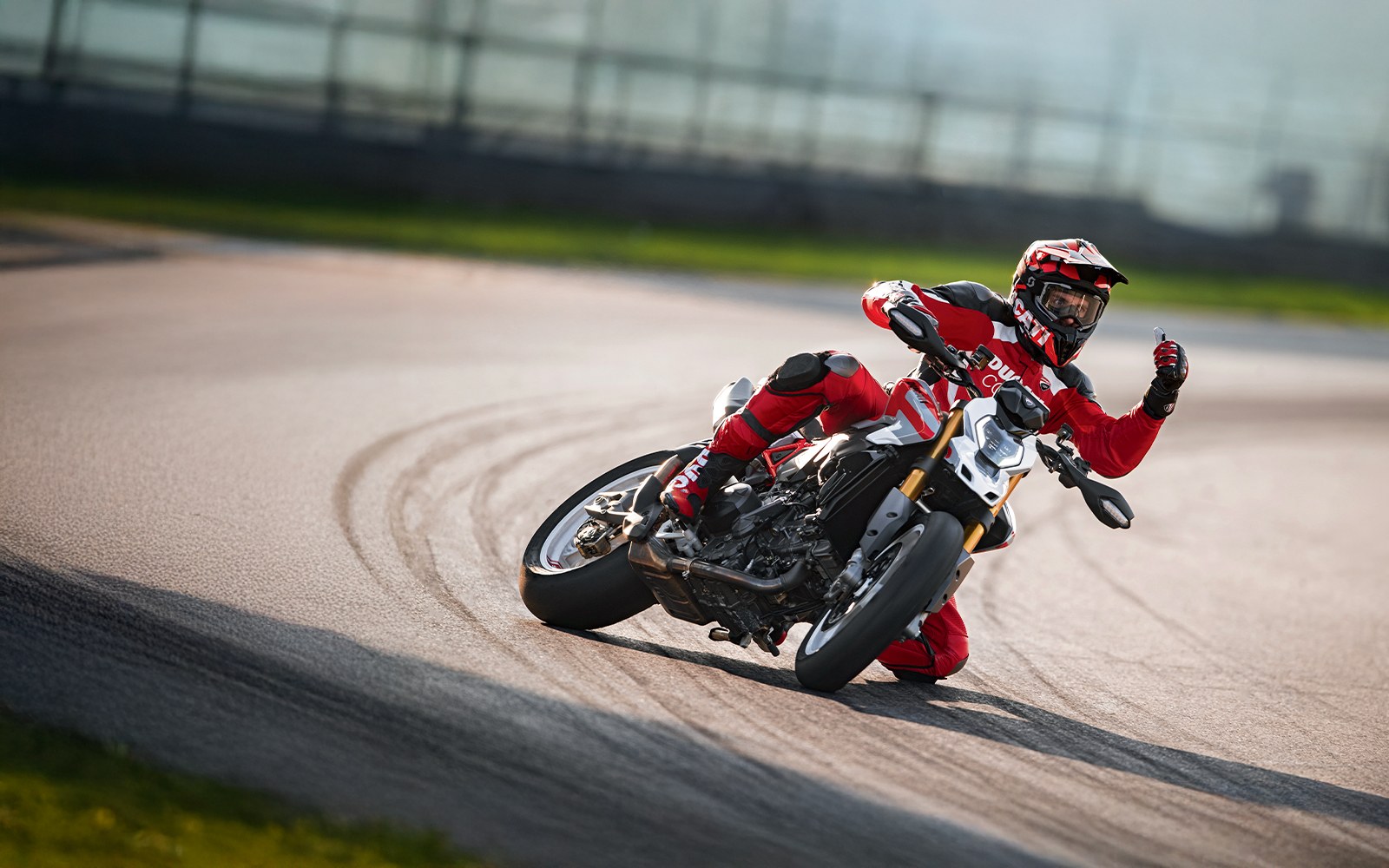 Ducati Hypermotard SP 2020, общий вид