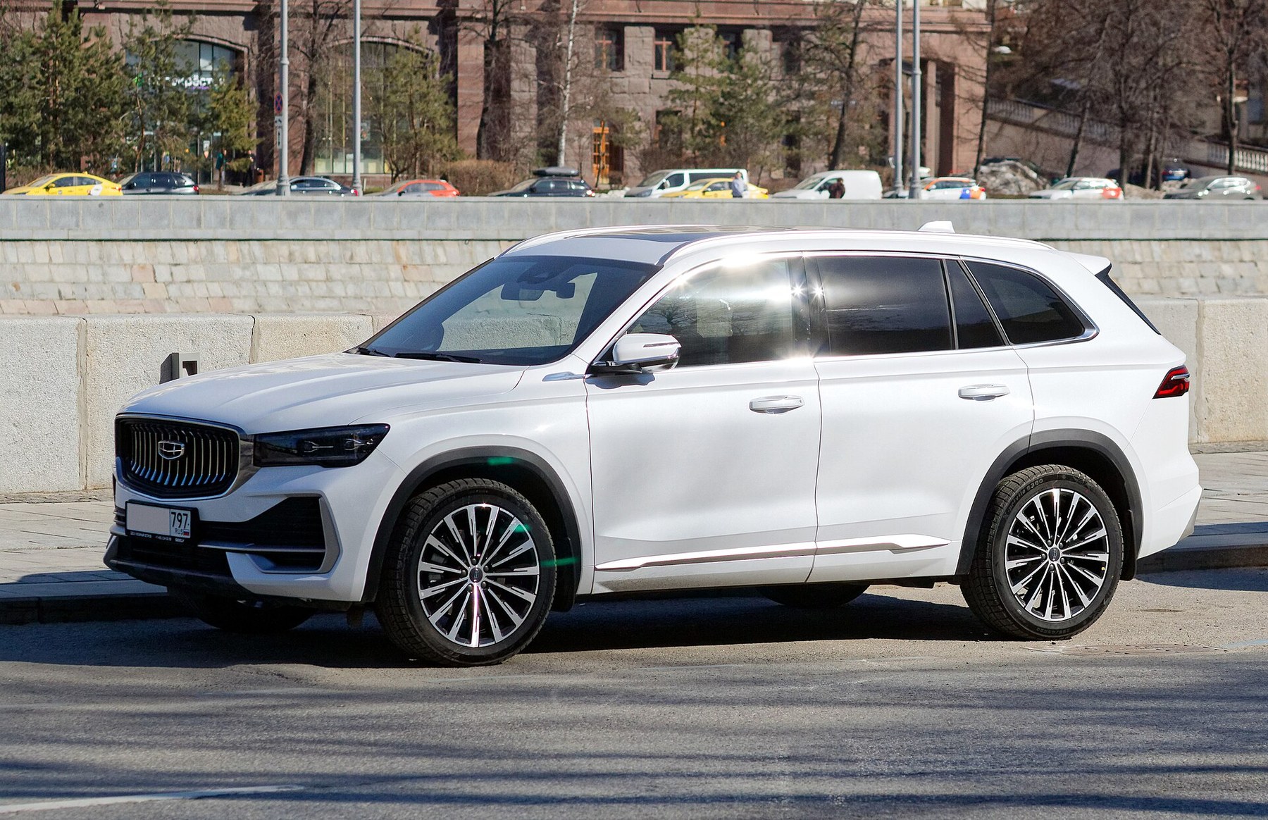 GEELY Monjaro 2026 - вид спереди для выбора лекал PPF автомобиля