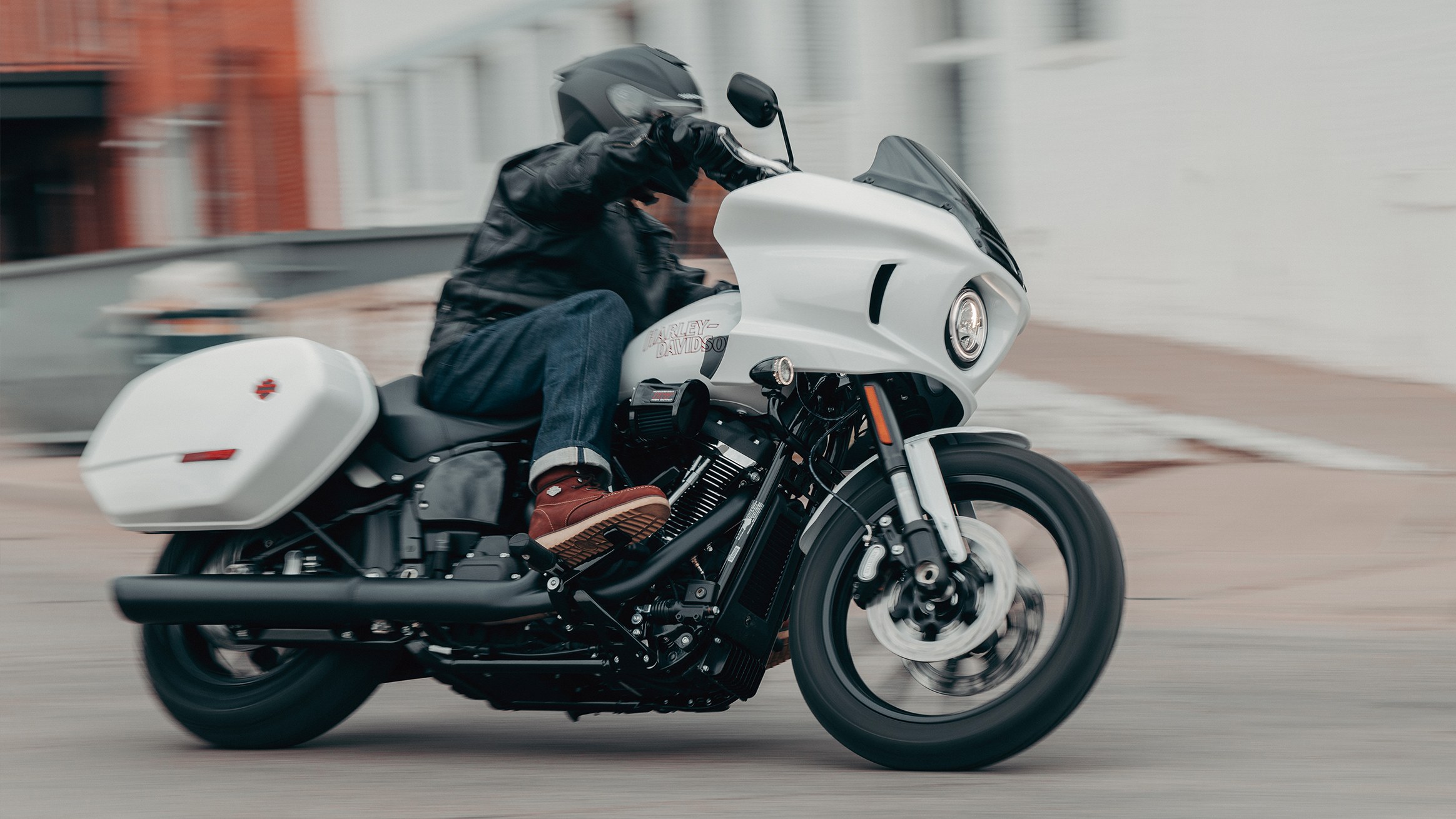 Harley-Davidson Low Rider — комплект 2 2022, общий вид