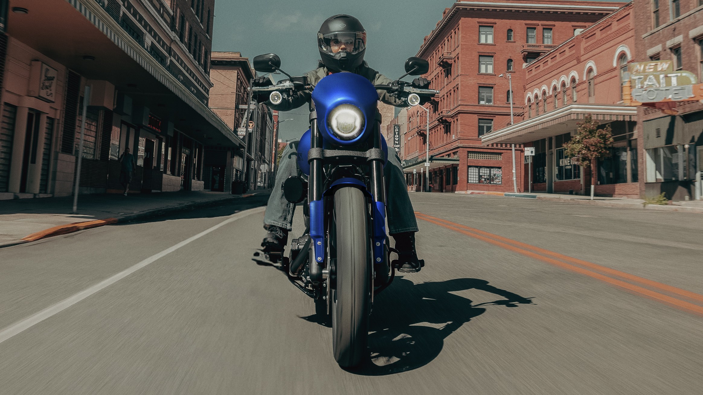 Harley-Davidson Low Rider 2025, общий вид
