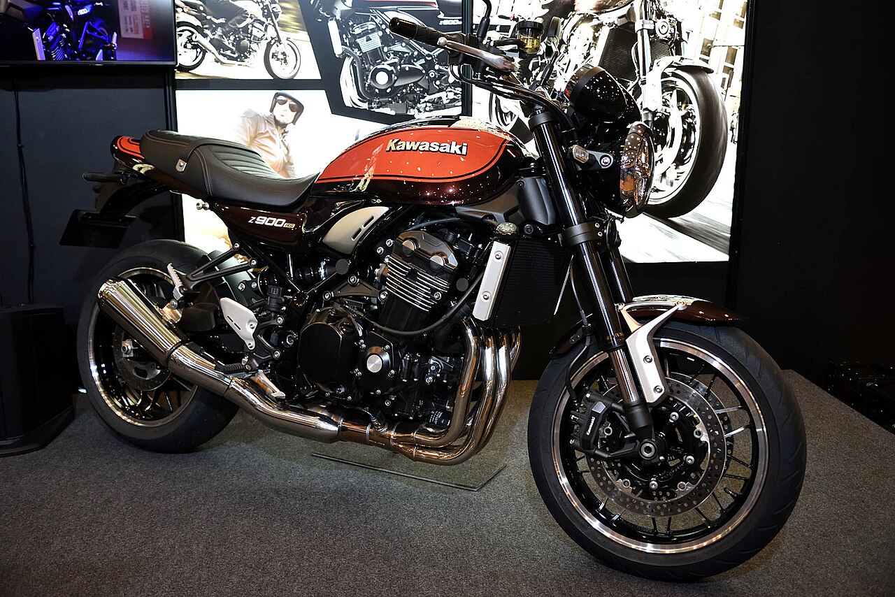 Kawasaki Z900RS 2024, общий вид