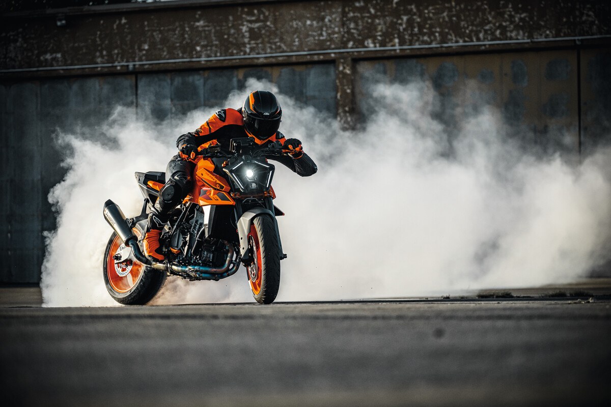 KTM 990 Duke 2024, общий вид