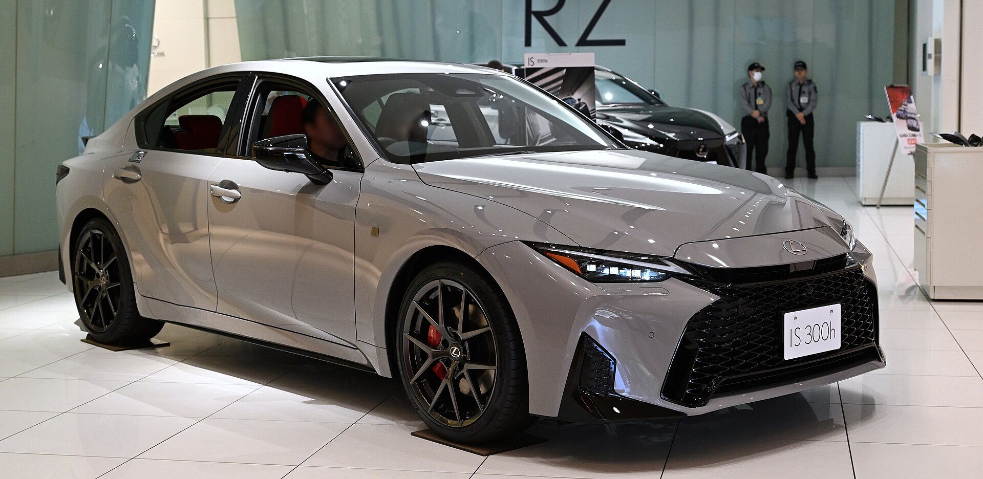 Lexus IS 2026 - вид спереди для выбора лекал PPF автомобиля