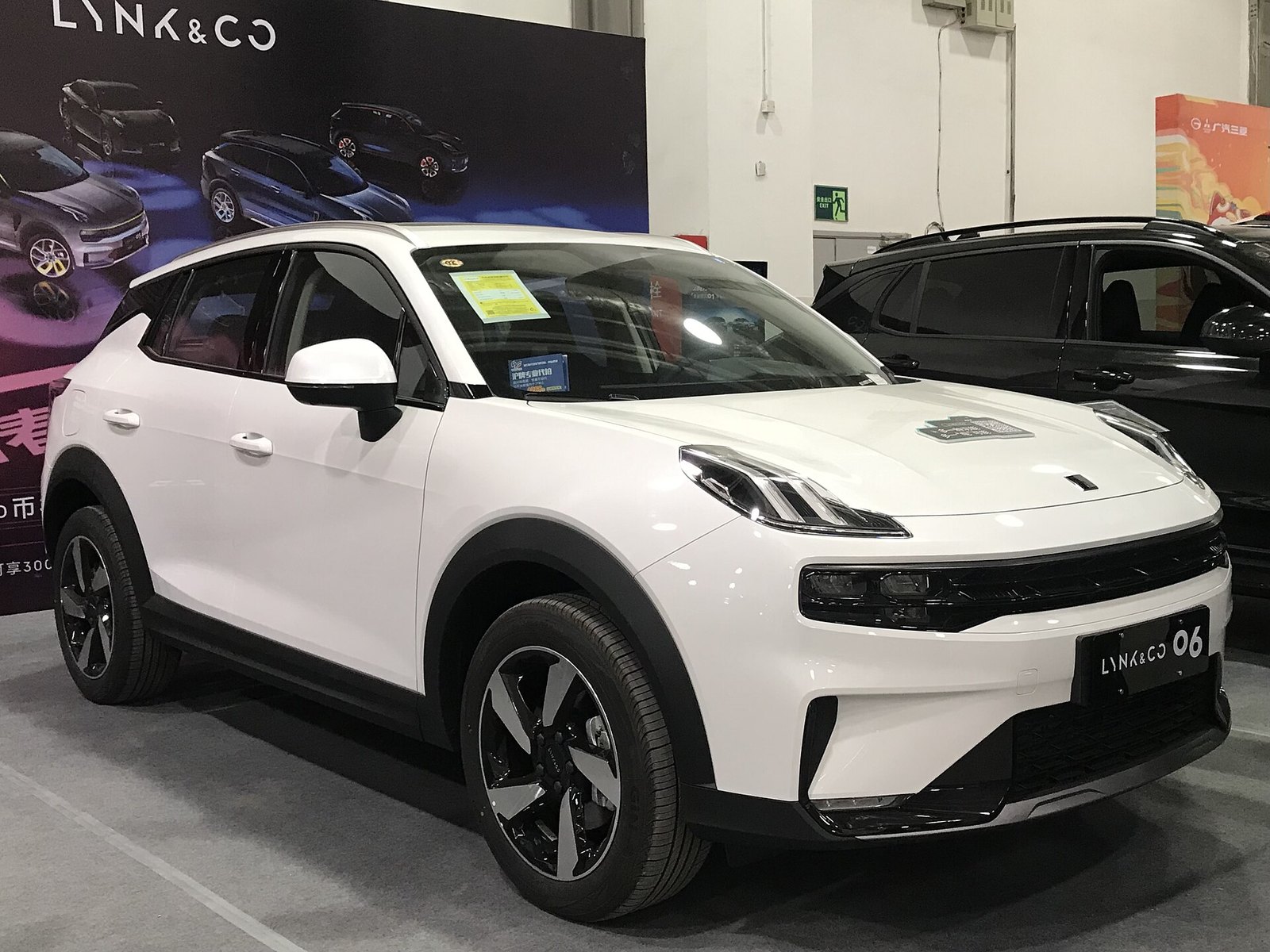 LYNK & CO 06 2021 - вид спереди для выбора лекал PPF автомобиля