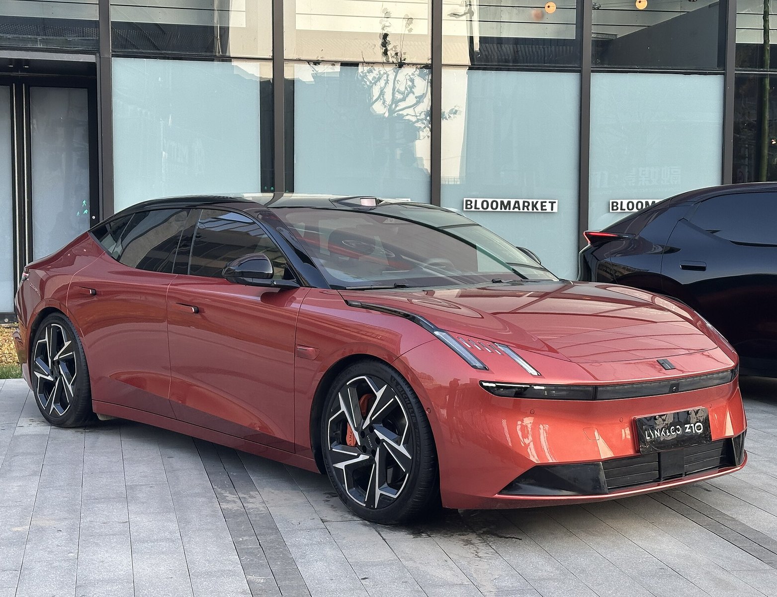 LYNK & CO Z10 2024 - вид спереди для выбора лекал PPF автомобиля