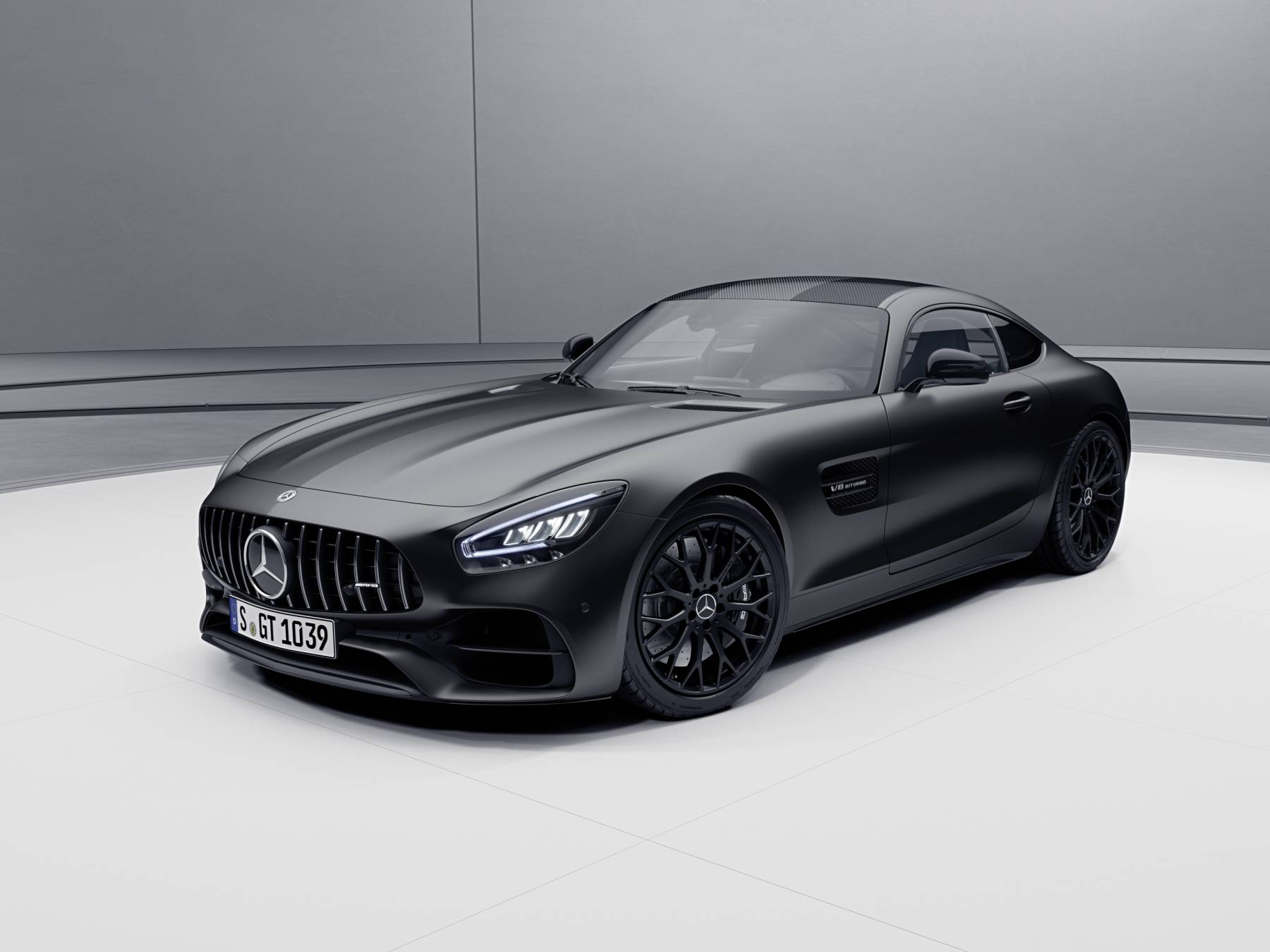 MERCEDES-BENZ AMG GT Coupe 2022 - вид спереди для выбора лекал PPF автомобиля
