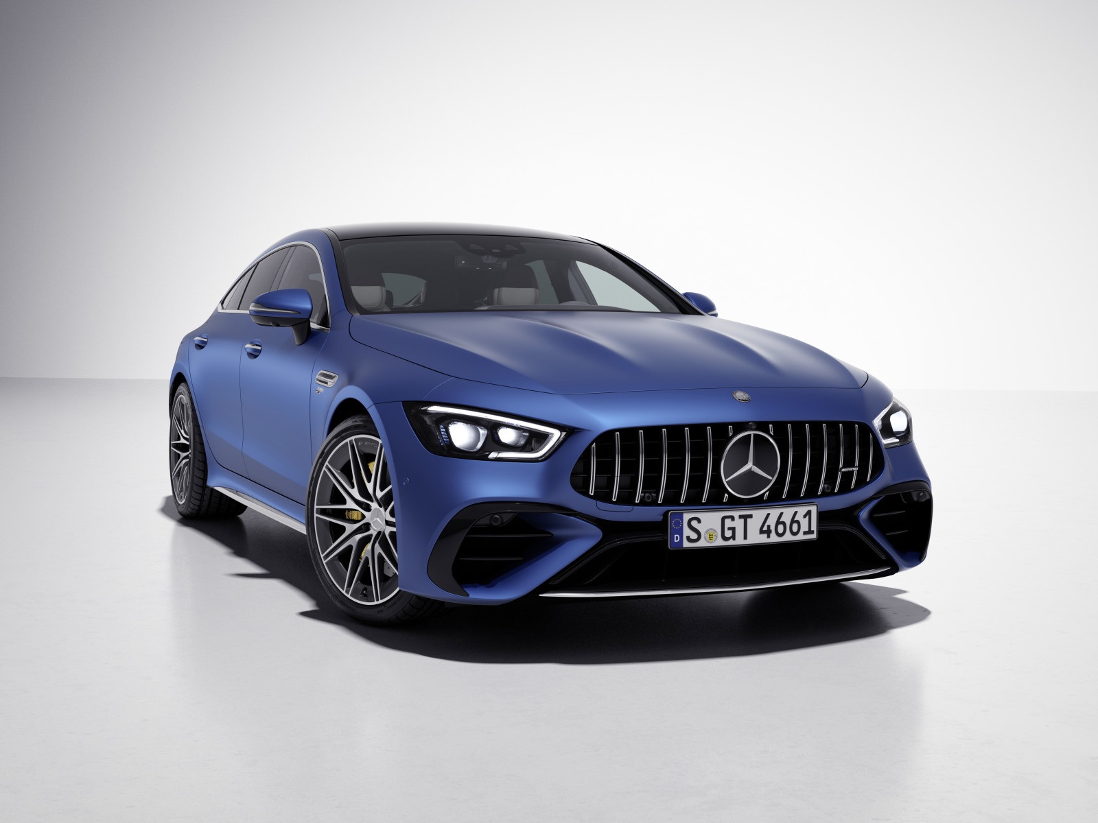 MERCEDES-BENZ AMG GT Four-door 43 2023 - вид спереди для выбора лекал PPF автомобиля
