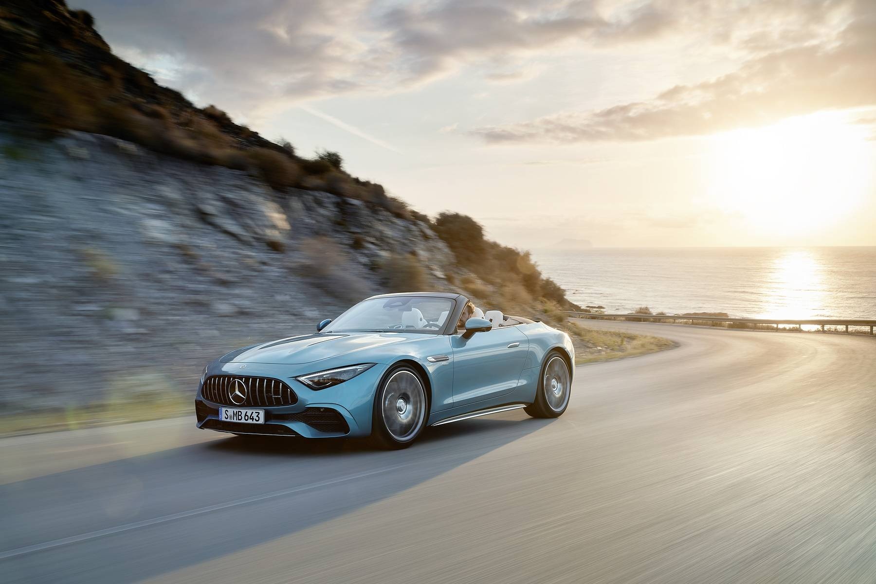 MERCEDES-BENZ AMG SL Roadster 2023 - вид спереди для выбора лекал PPF автомобиля