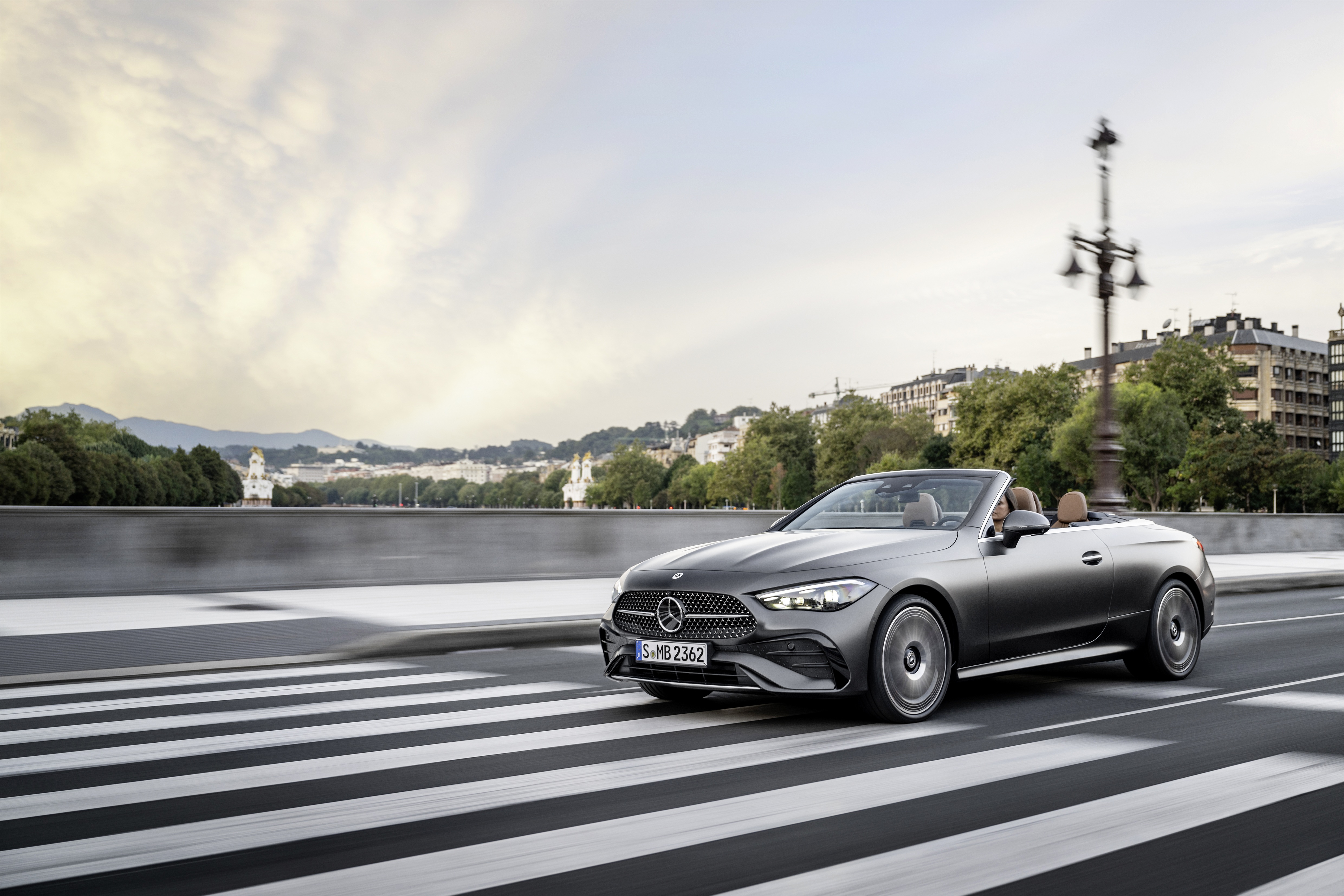 MERCEDES-BENZ CLE Convertible 2024 - вид спереди для выбора лекал PPF автомобиля