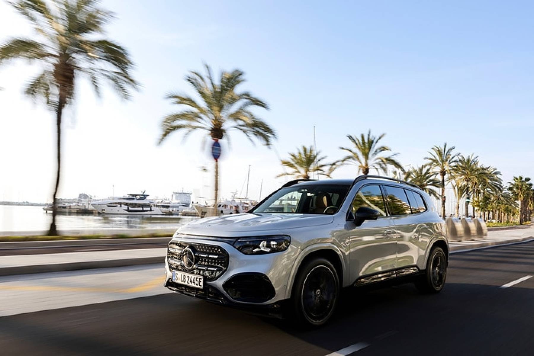 MERCEDES-BENZ GLB Electric 2026 - вид спереди для выбора лекал PPF автомобиля