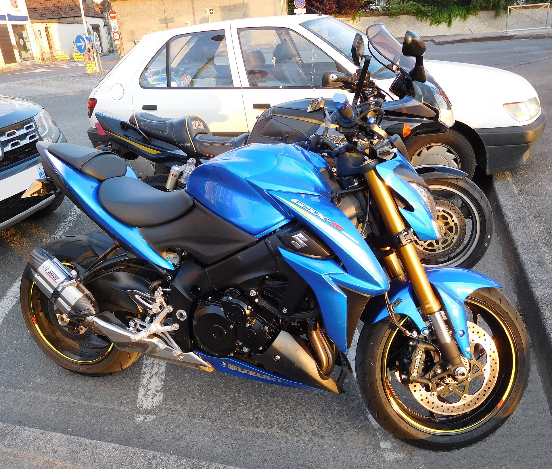 Suzuki GSX-S1000 2017, общий вид