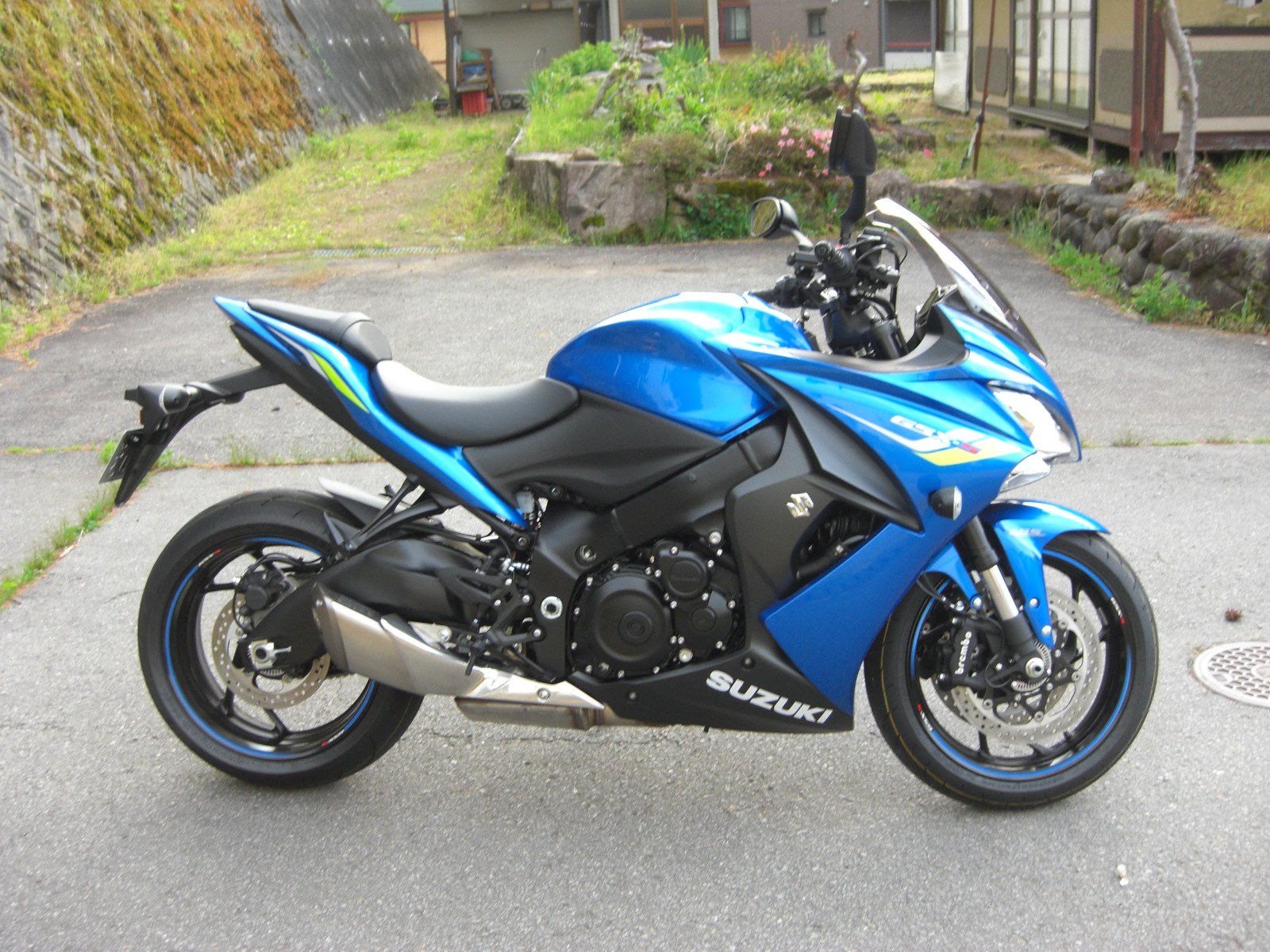 Suzuki GSX-S1000F 2017, общий вид