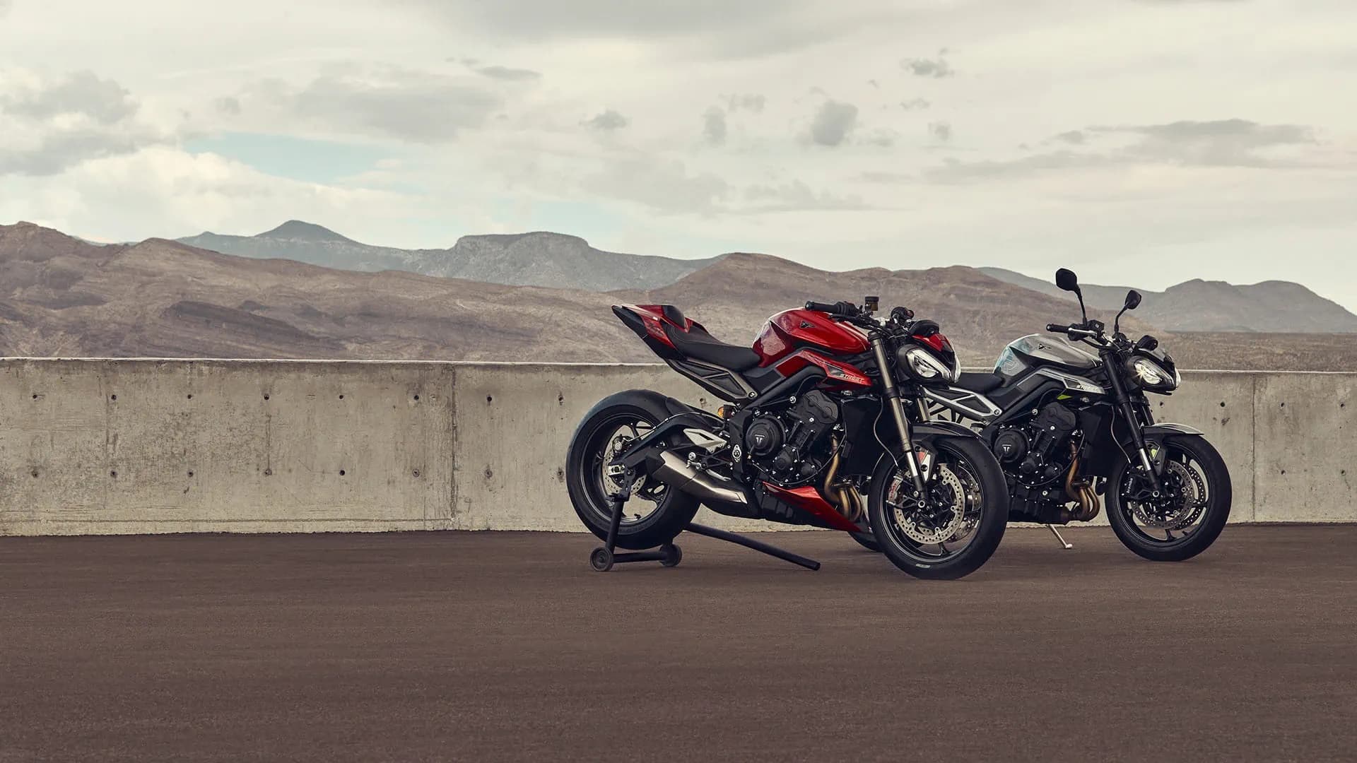 Triumph Street Triple R 2021, общий вид