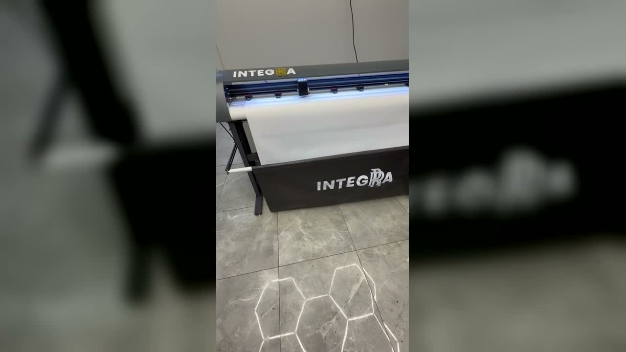 Реальный плоттер INTEGRA для подготовки автомобильных лекал